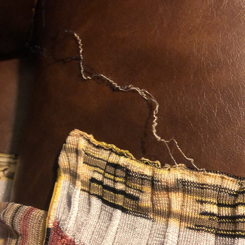 Missoni Italian scarf - Picture 3 of 8